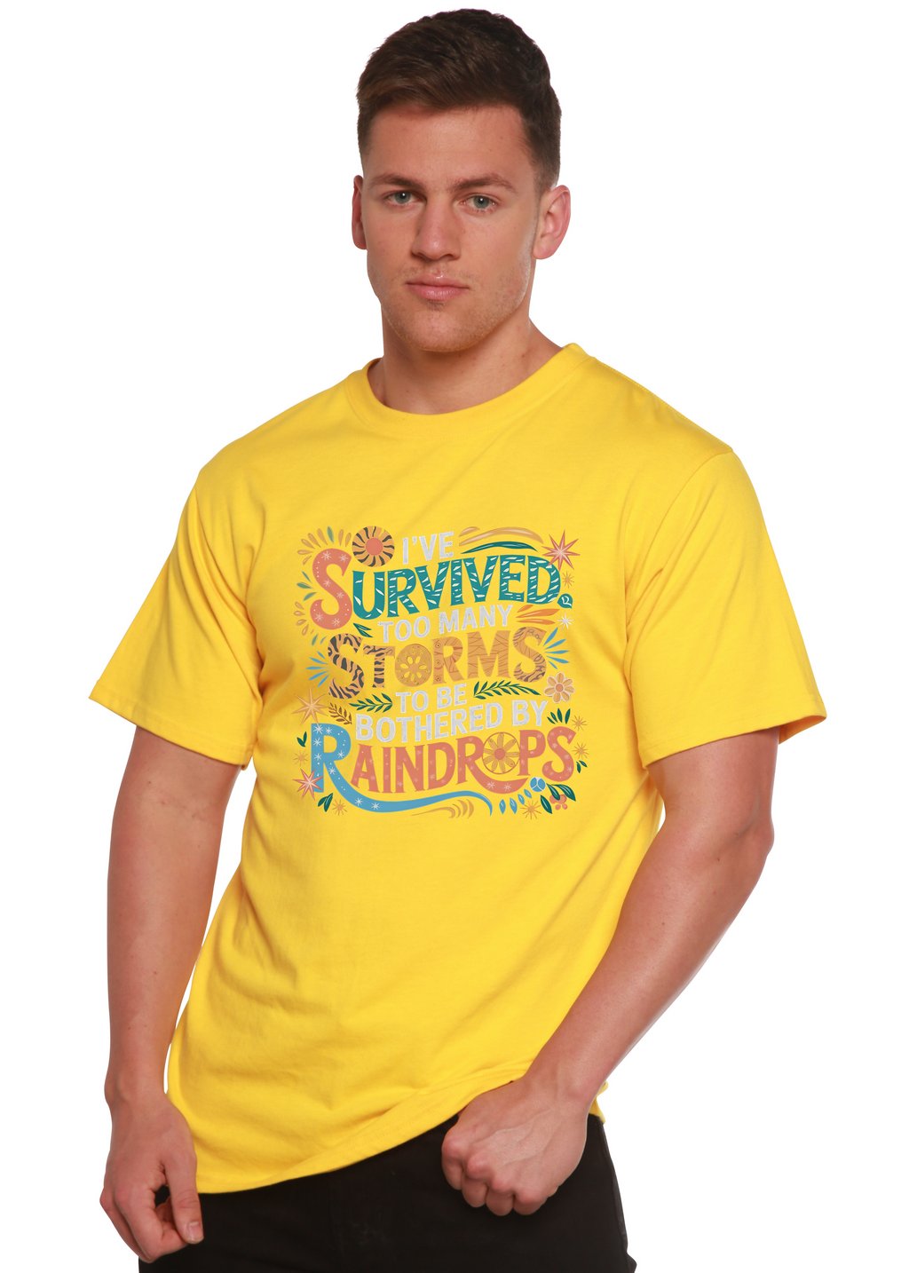 Camiseta gráfica unisex de bambú/algodón "He sobrevivido demasiadas tormentas como para ser solo"